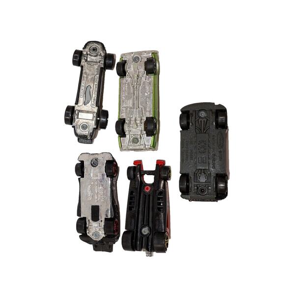 5 Pc Lot Diecast Vehicle Toy - 1:64 Hot Wheels & Matchbox Cars 2001 to 2007 - Picture 7 of 7